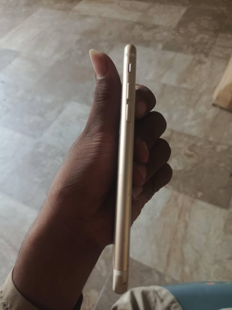 Apple iPhone 6S 5