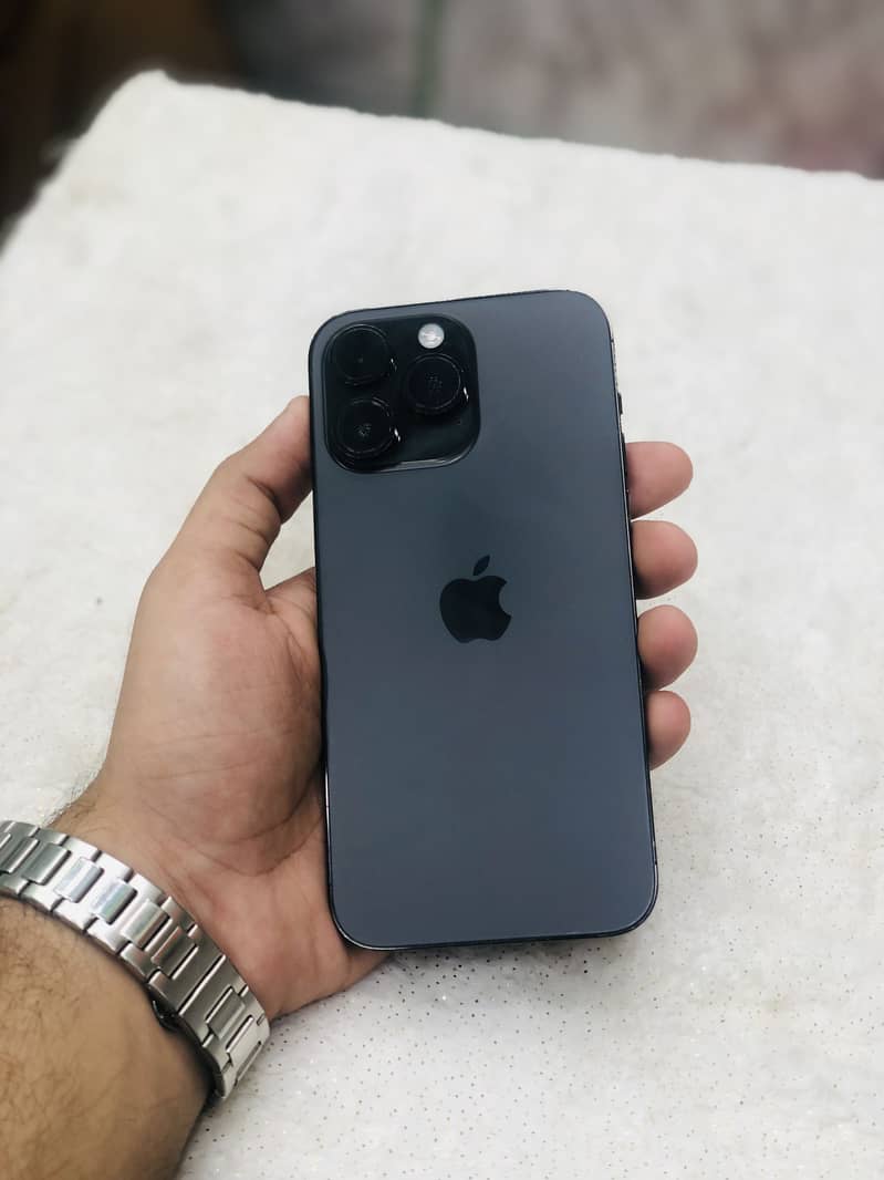 Apple iPhone 14 Pro Max 0