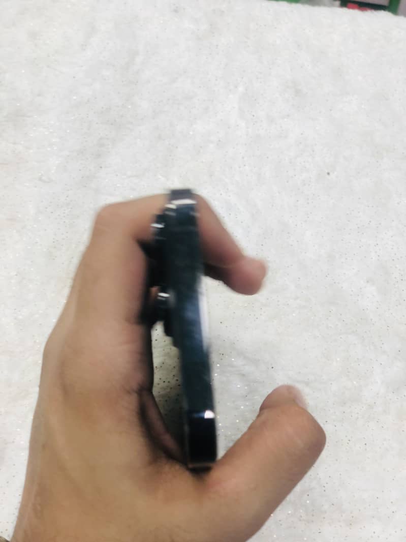 Apple iPhone 14 Pro Max 6