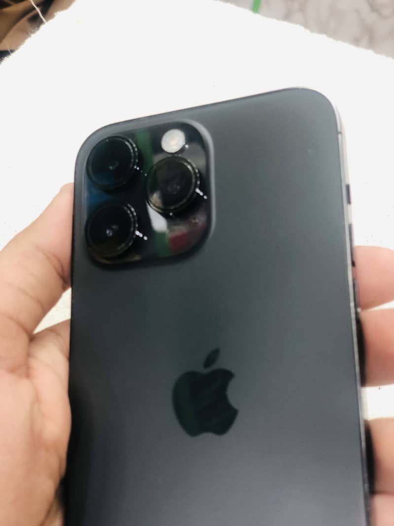 Apple iPhone 14 Pro Max 7
