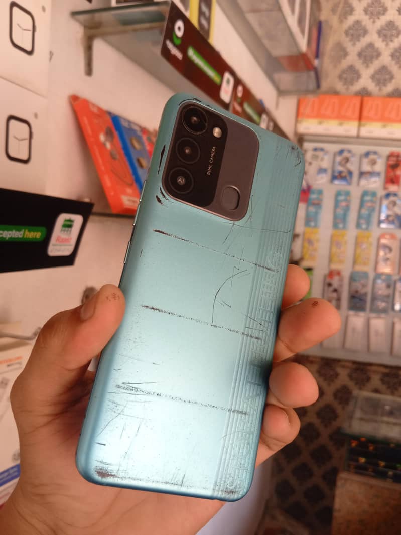 OPPO A76 0