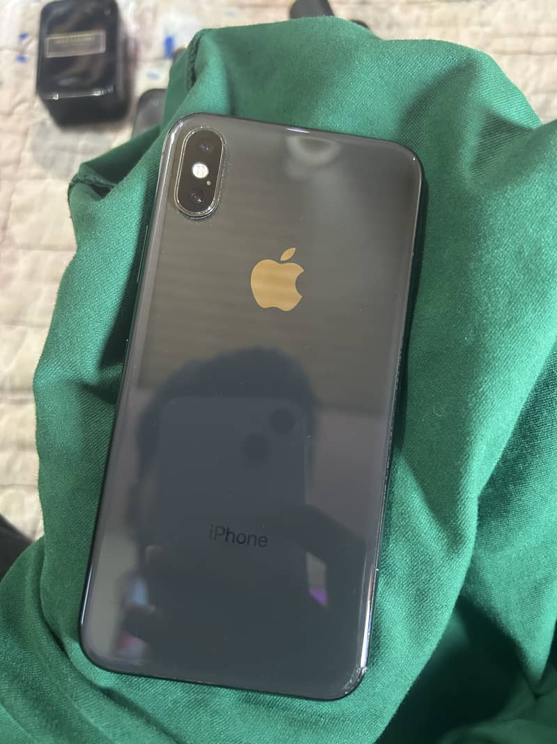 Apple iPhone XS 3