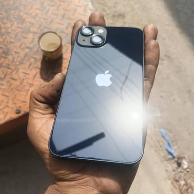 Apple iPhone 13