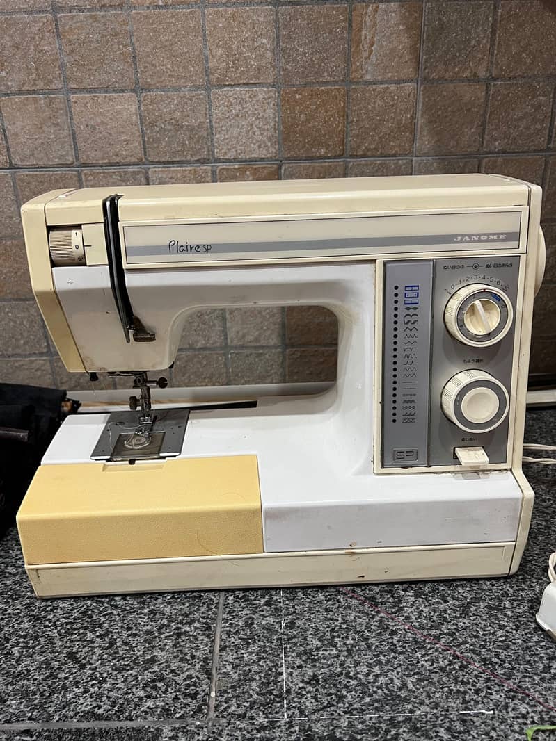 imported sewing machine 4