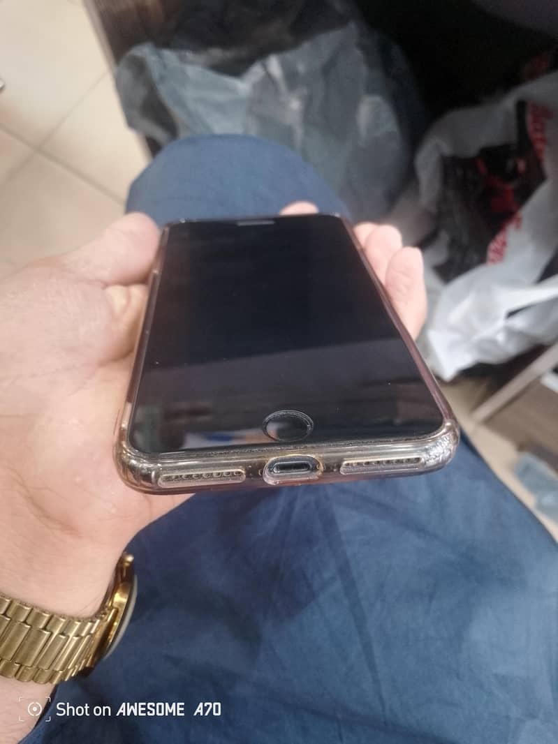 Apple iPhone 7 Plus 1