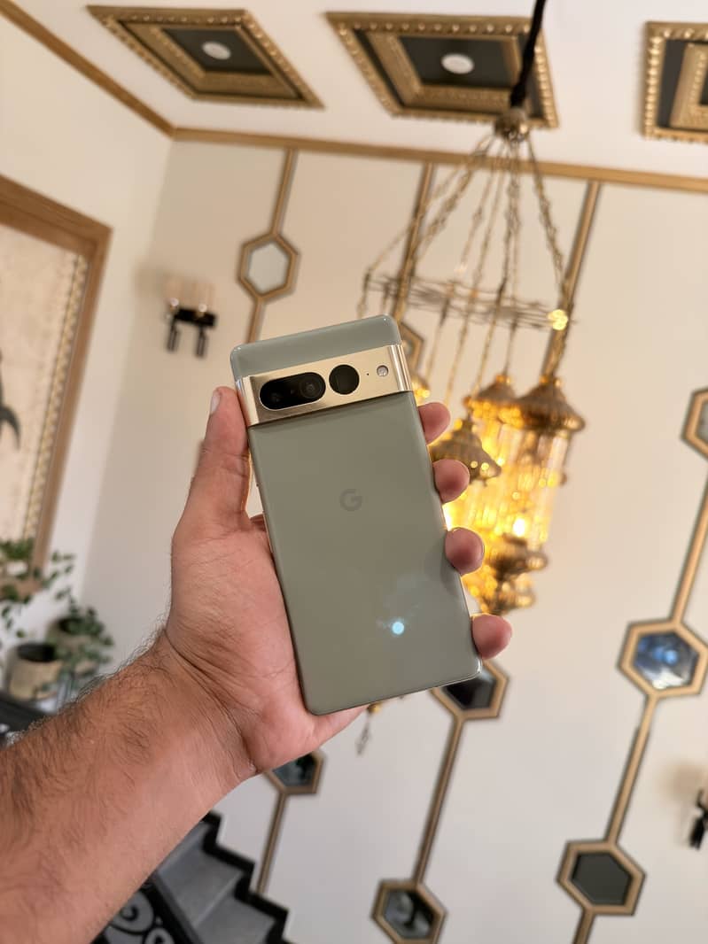 Google Pixel 7 Pro 10