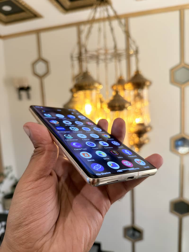Google Pixel 7 Pro 12