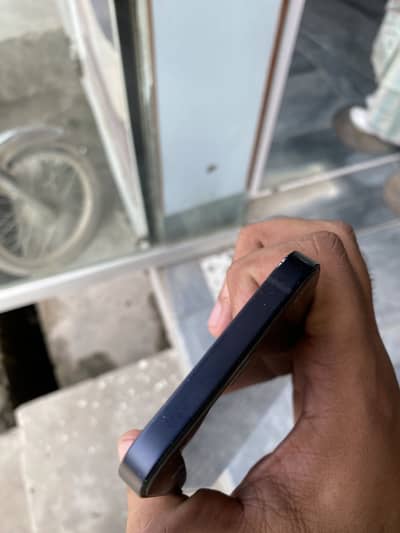 I phone 12 non pta e sim non active