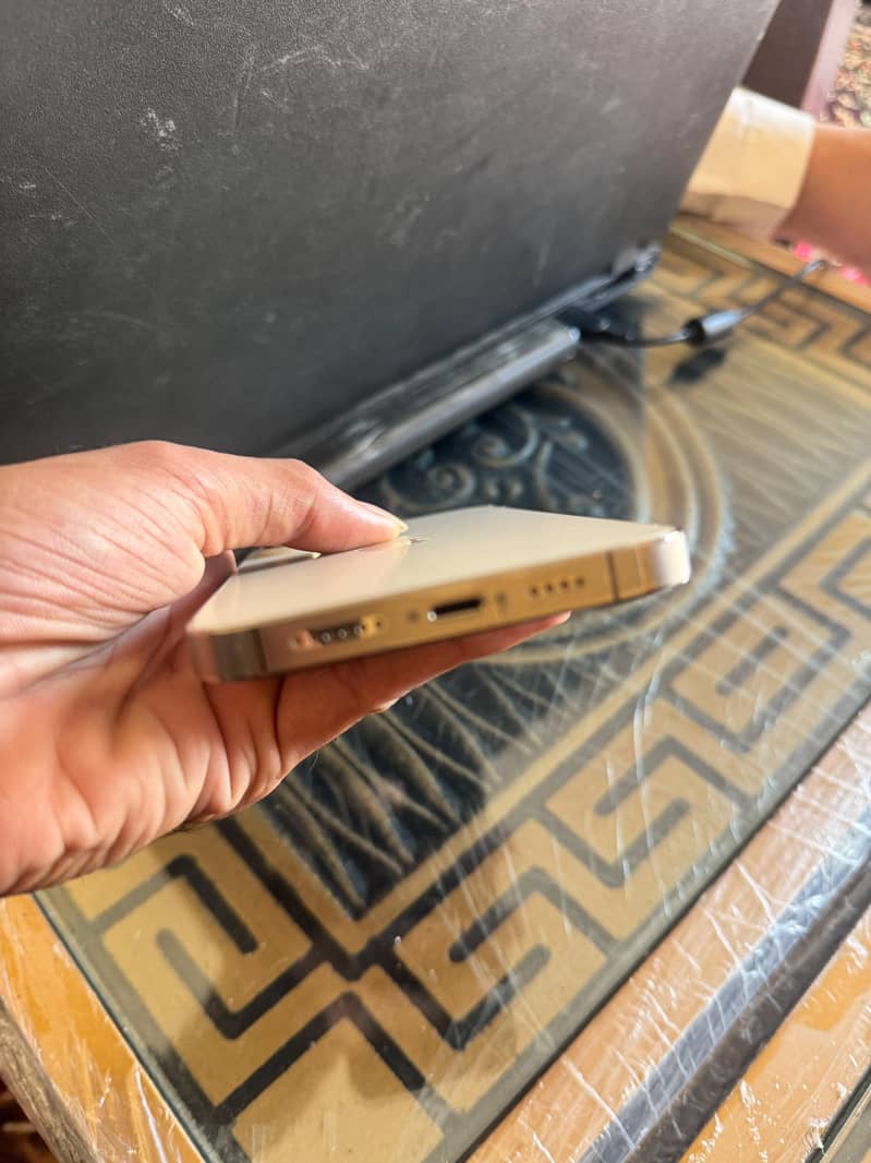 Apple iPhone 14 Pro Max 4