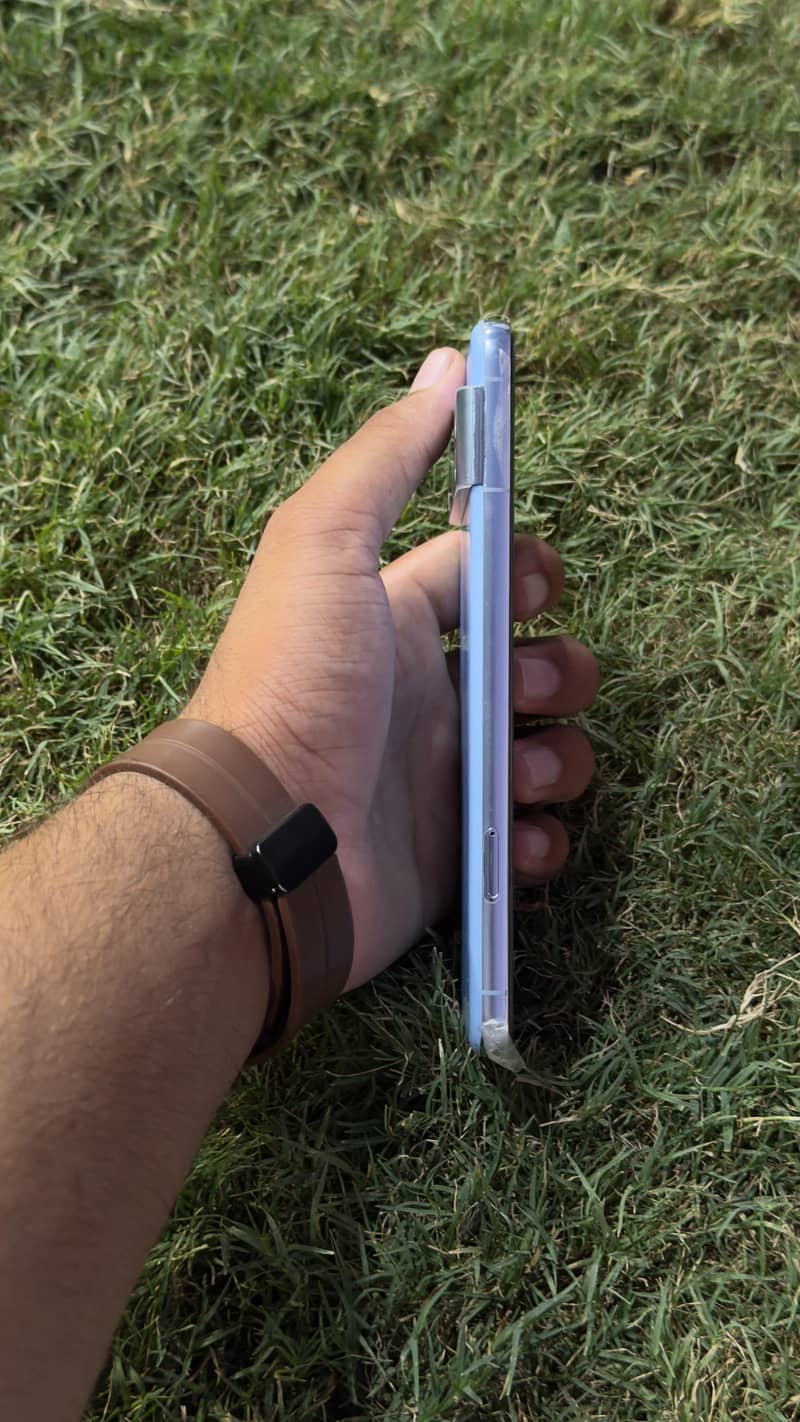Google Pixel 8 Pro 2