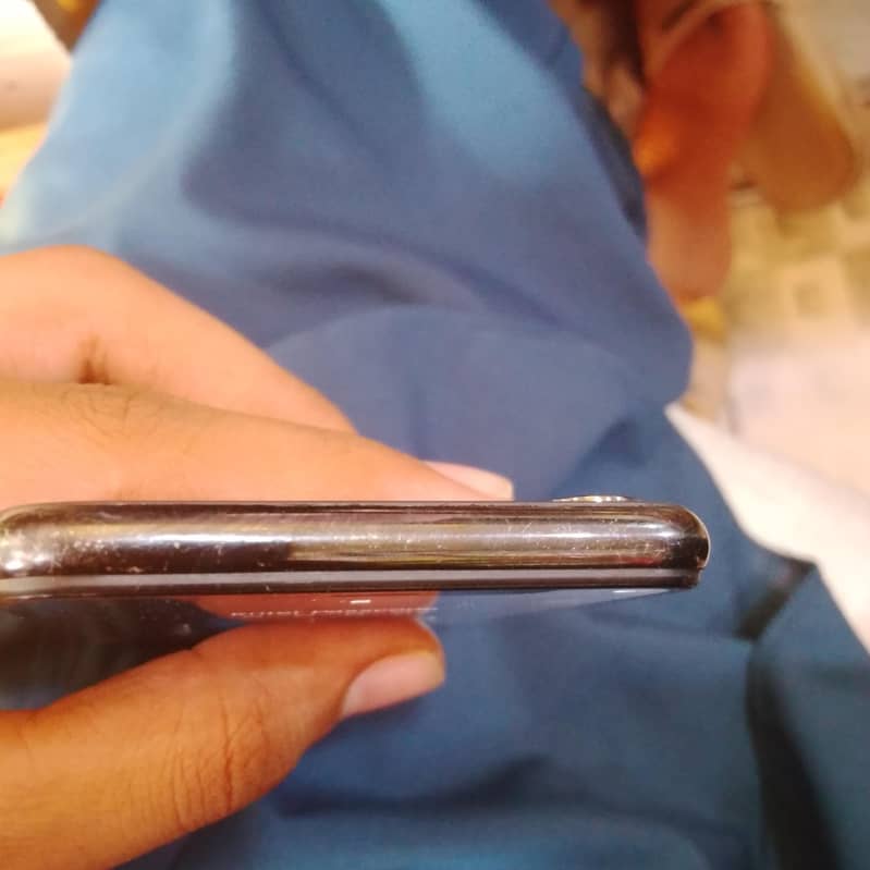 Apple iPhone X 2