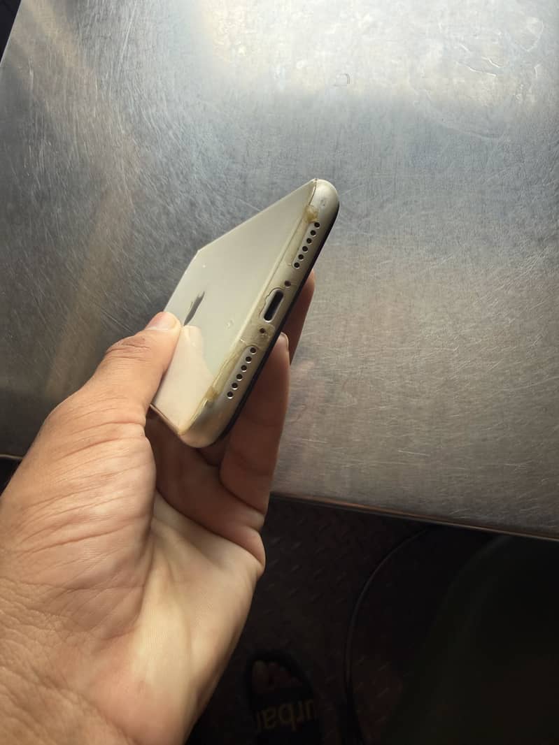 Apple iPhone 11 2