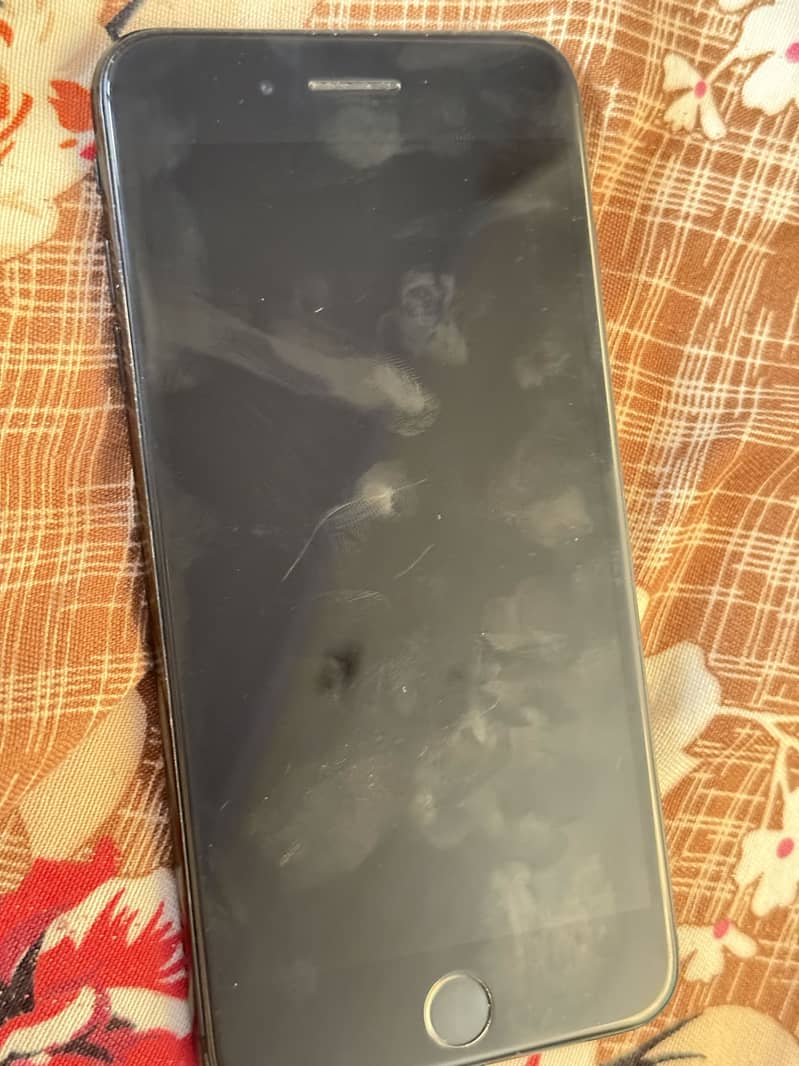 Apple iPhone 7 Plus 0