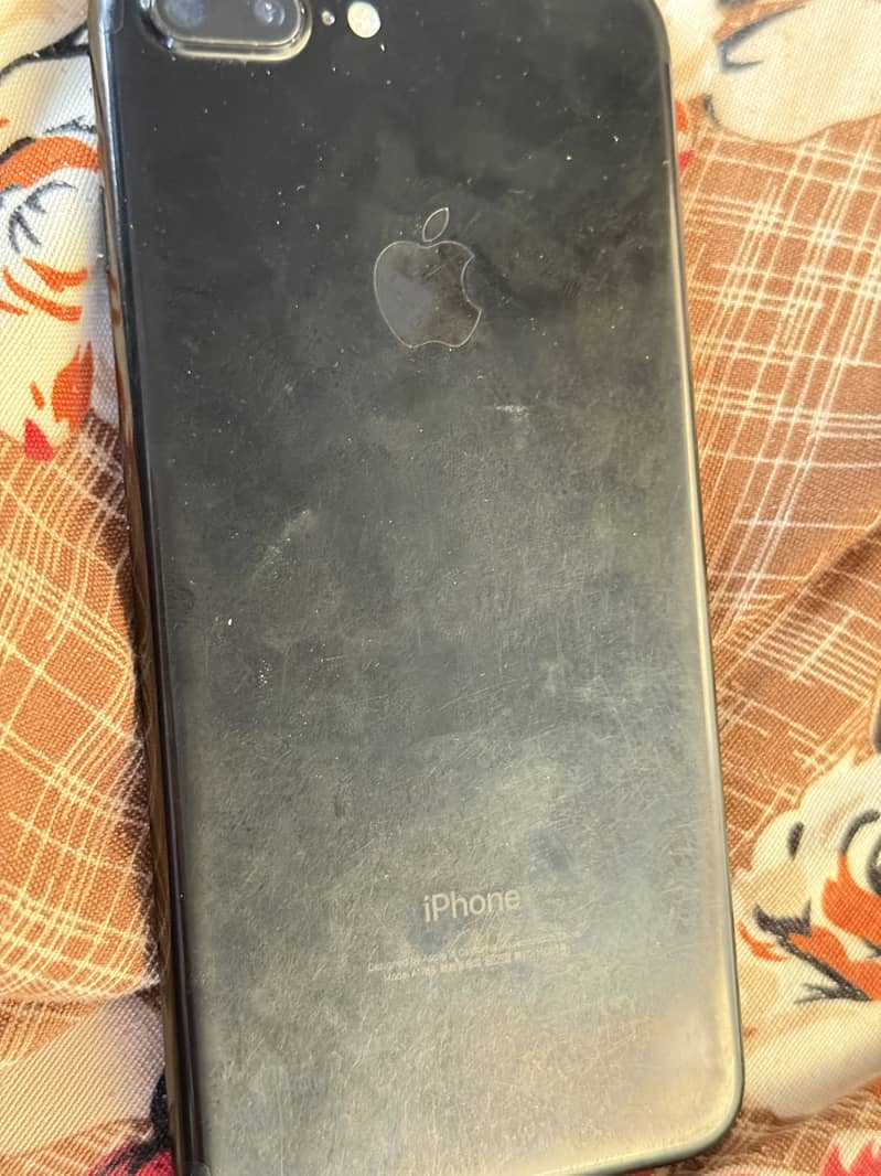 Apple iPhone 7 Plus 1