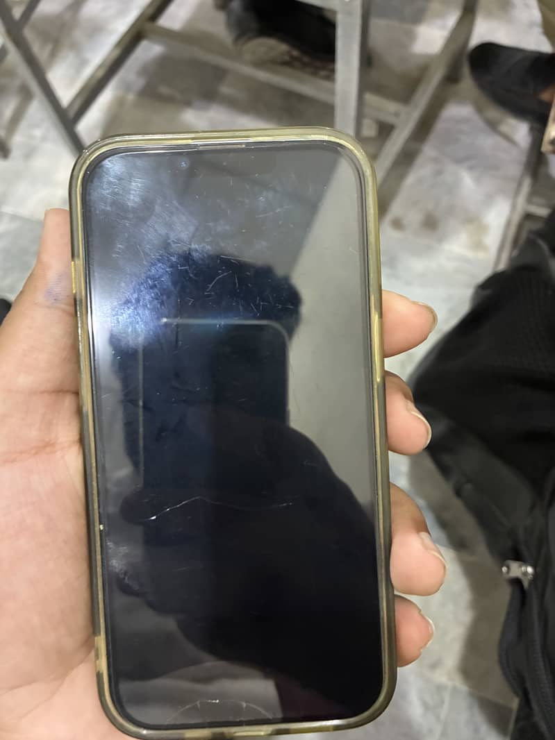 Apple iPhone 14 6