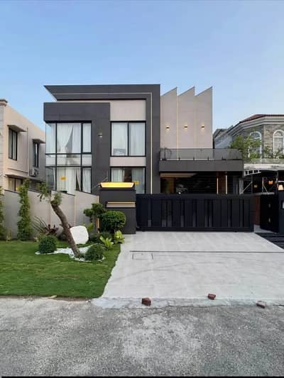 Affordable Upper Portion For Rent In DHA Phase 8 - Block W