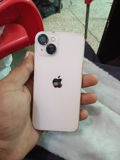 Apple iPhone 13