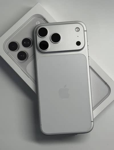 Apple iPhone 17 Pro Max JV