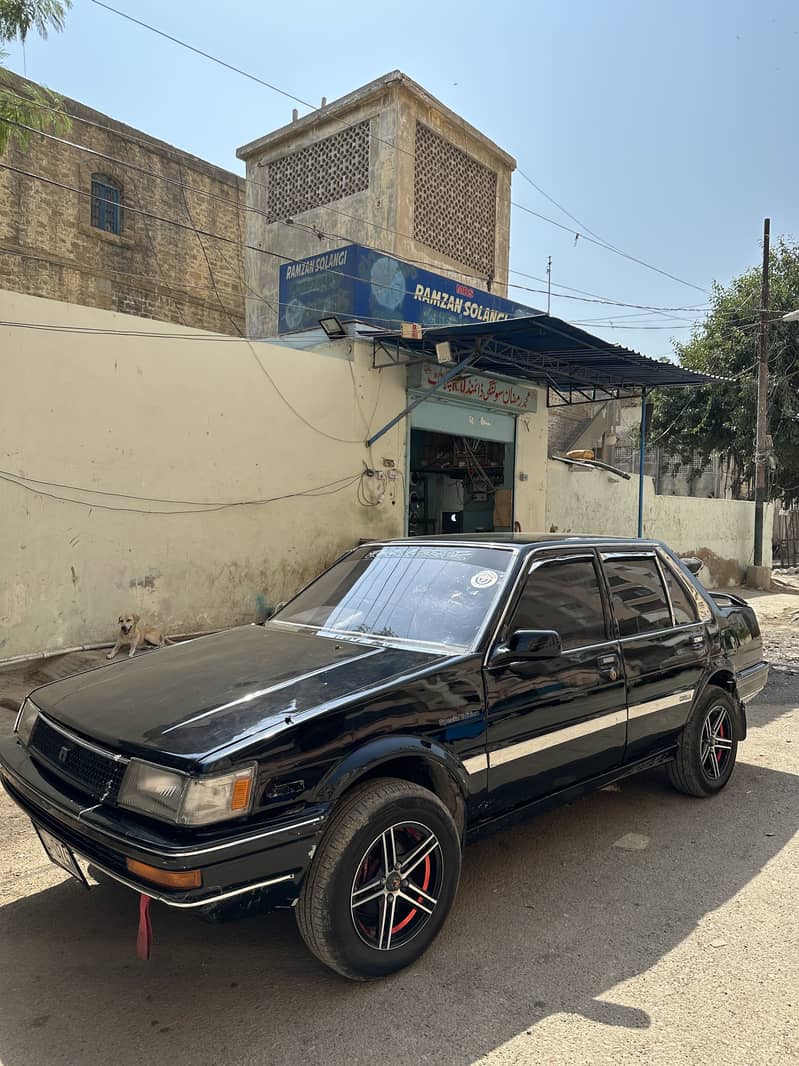 COROLLA GL SALOON 1986 7
