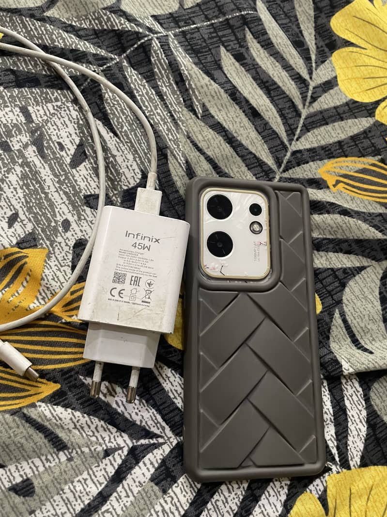 Infinix Zero 30 8/256 7