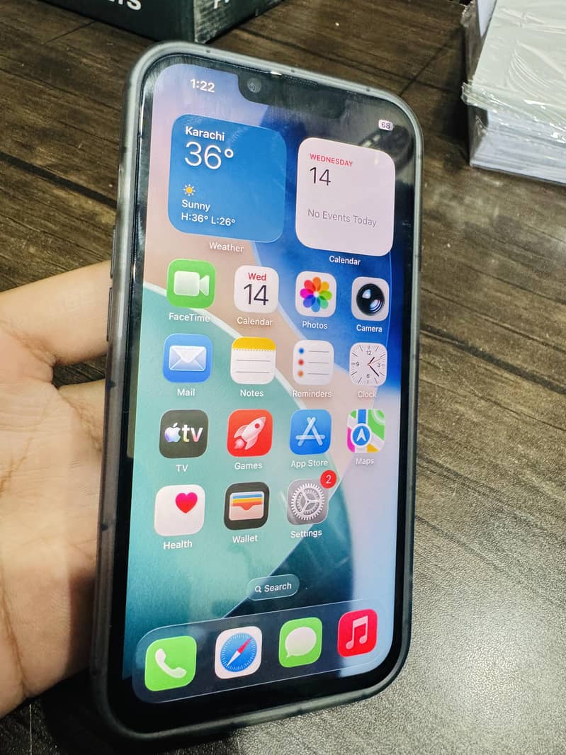 Apple iPhone 14 3