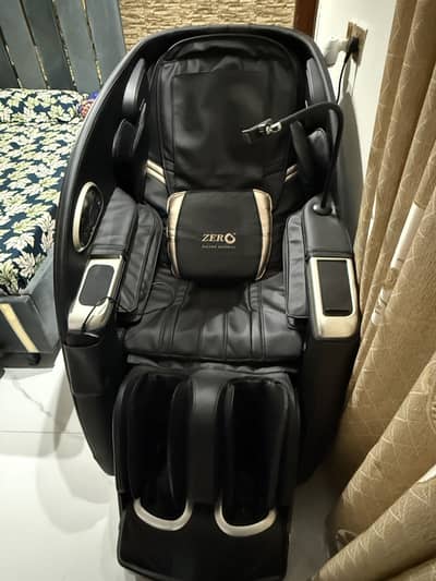 Zero Averest Pro Full Body Massage Chair - Brand New