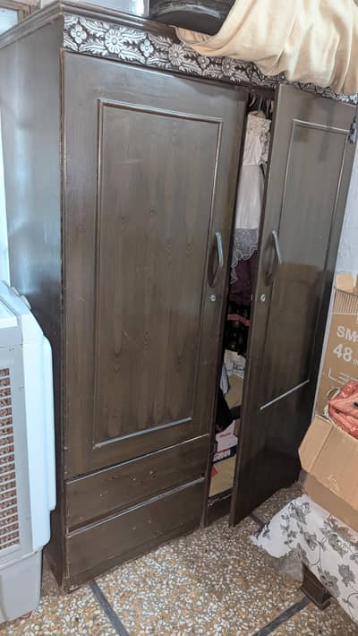 2 door wardrobe urgent sale 19000