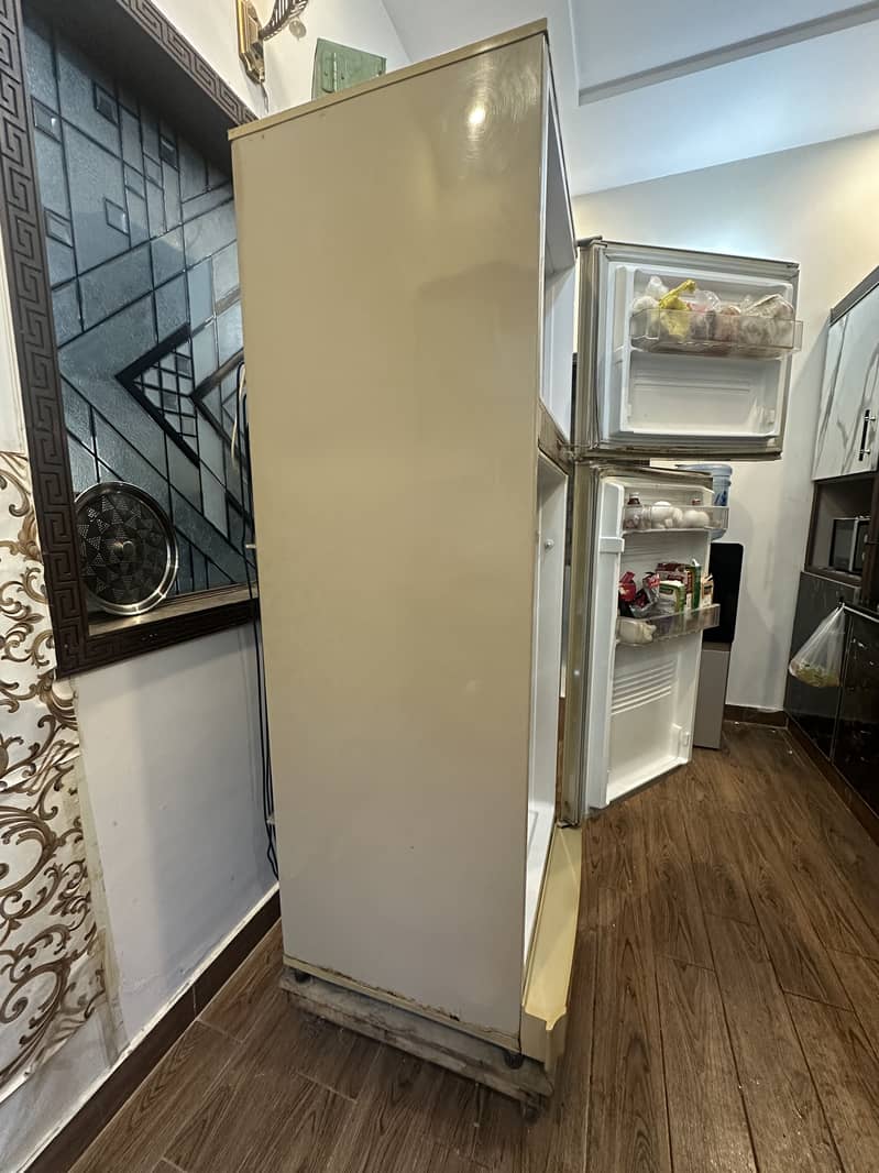 Refrigerator 6