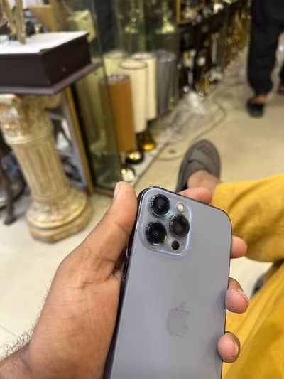 iphone  13max non pta factory unlock 256 GB non open n