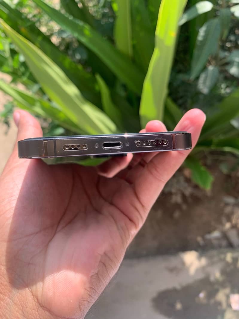 Apple iPhone 13 Pro Max jv 3
