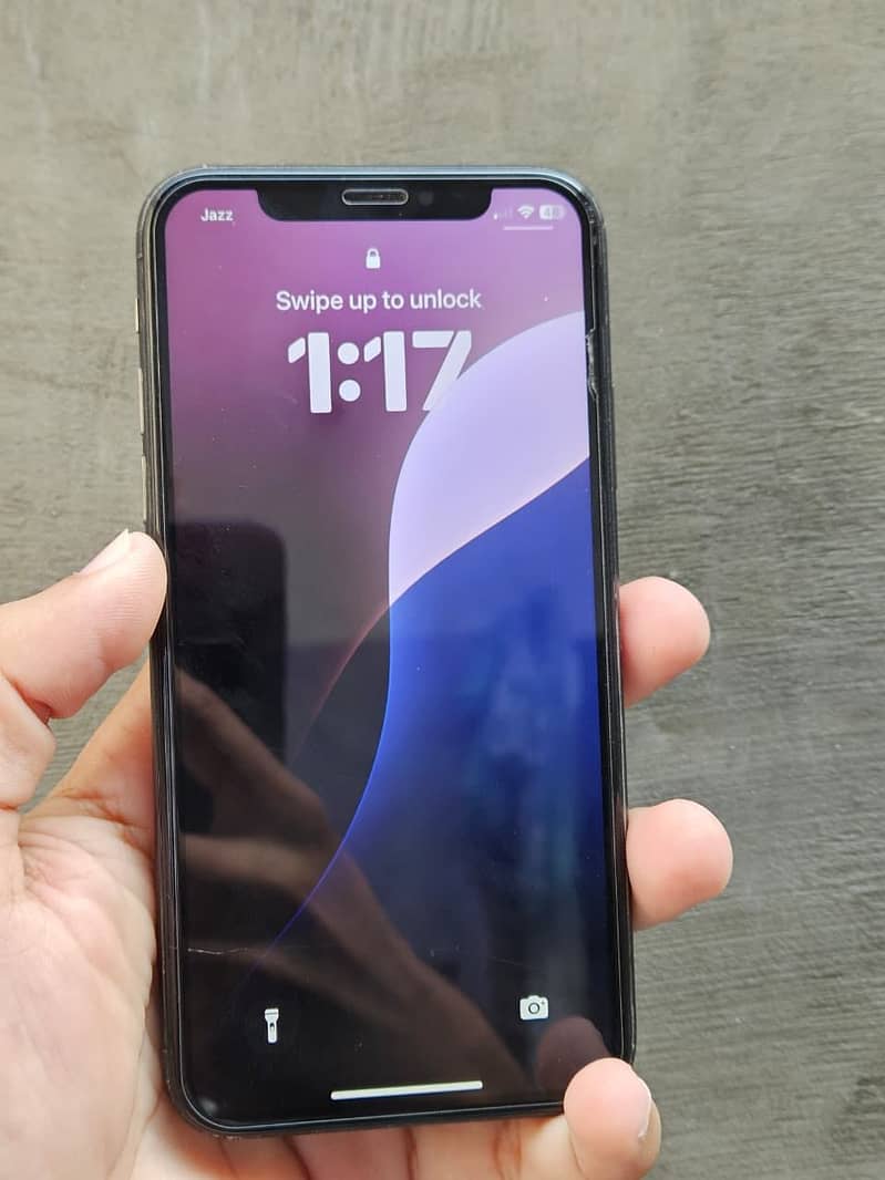 Apple iPhone XS 1