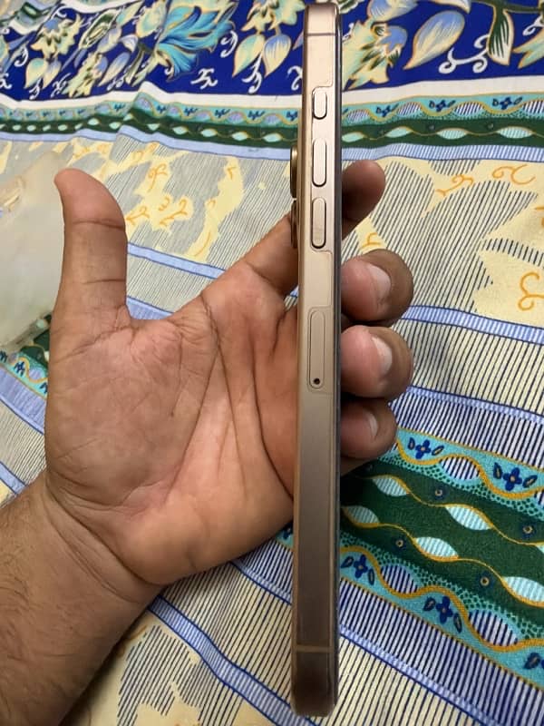 Iphone 16 Pro Max 3