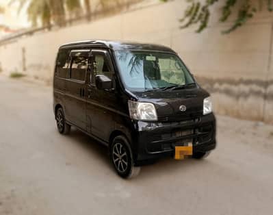 Daihatsu Hijet (Half Cruise)
