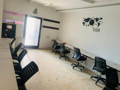 425 square feet office for Rent