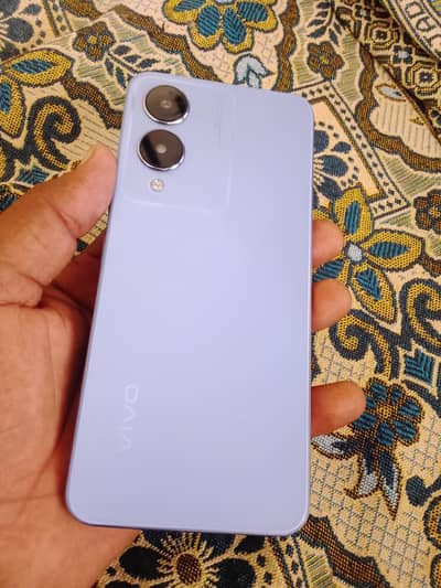 Vivo Y17s