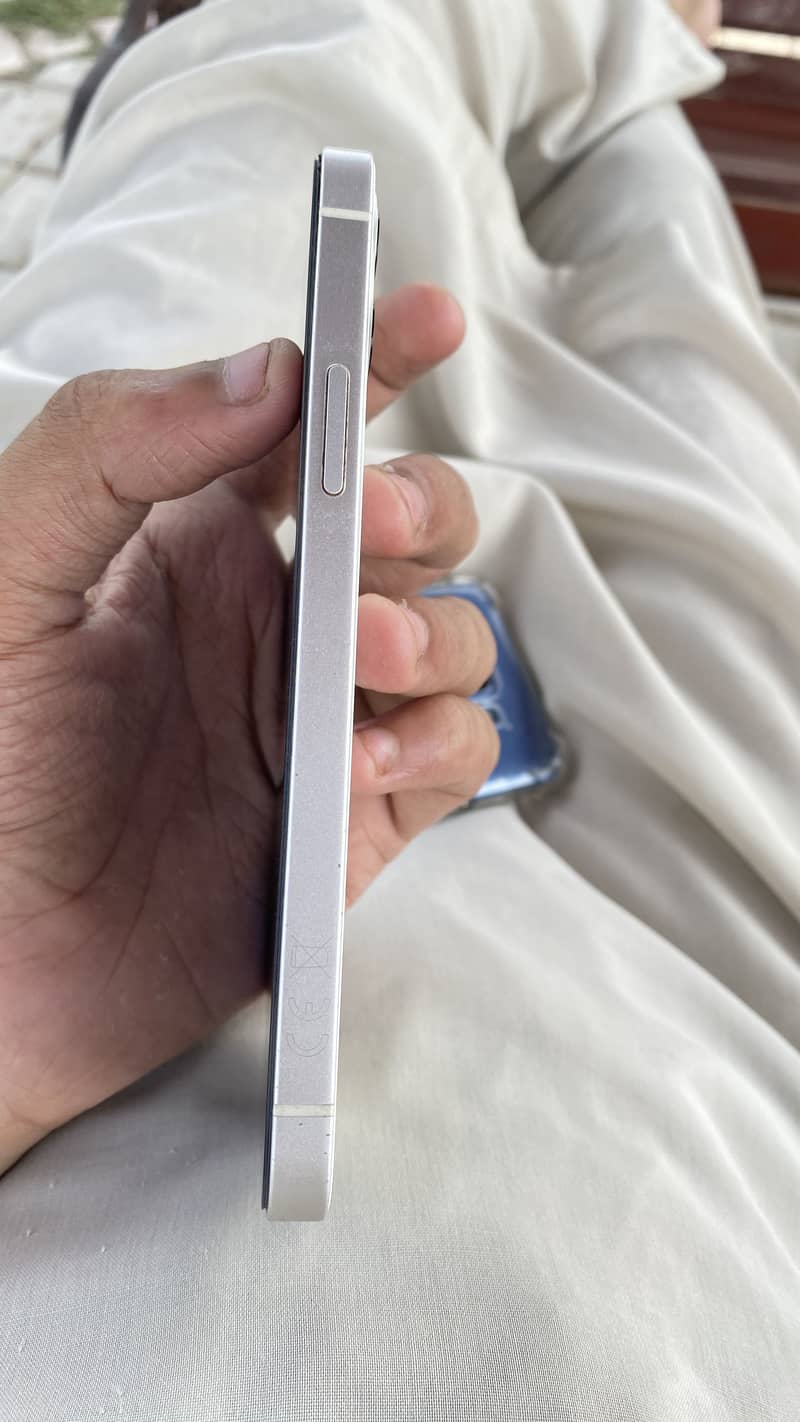 Apple iPhone 12 5