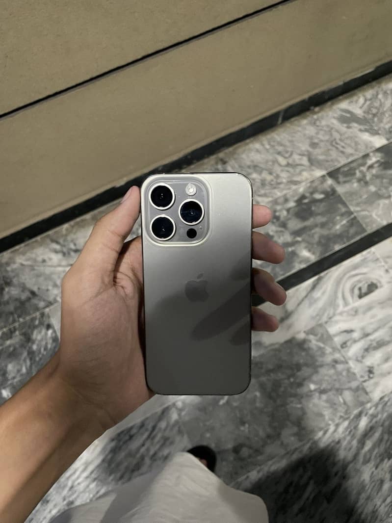 Iphone 15 pro jv 0