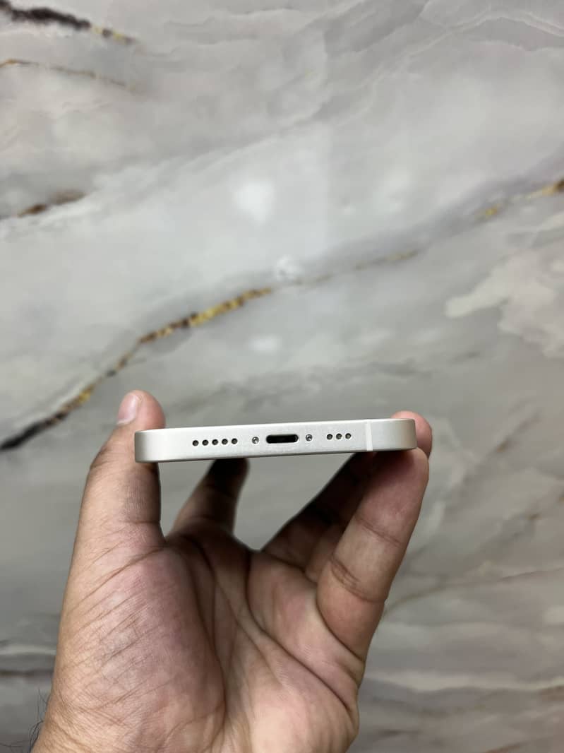 Apple iPhone 14 3