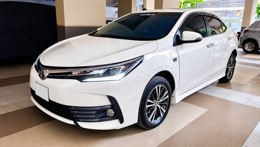 Toyota Corolla Altis Grande CVT-i 1.8 2018