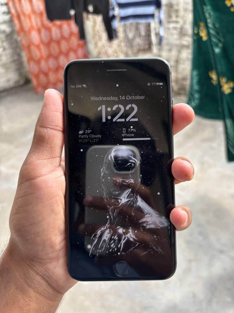 Apple iPhone 8 Plus 2