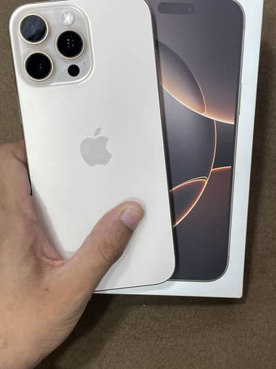Apple iPhone 16 Pro Max