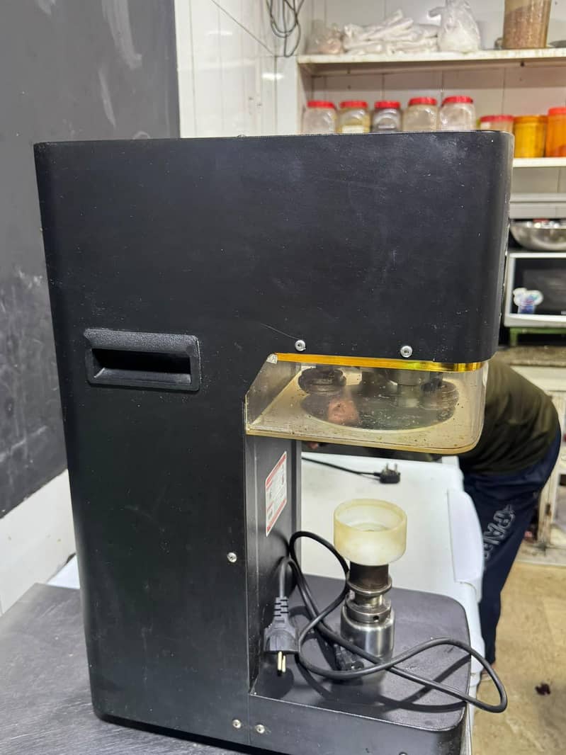 Can Sealing Machine 1