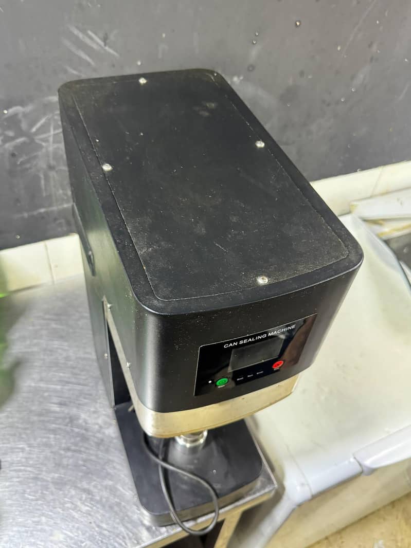 Can Sealing Machine 2