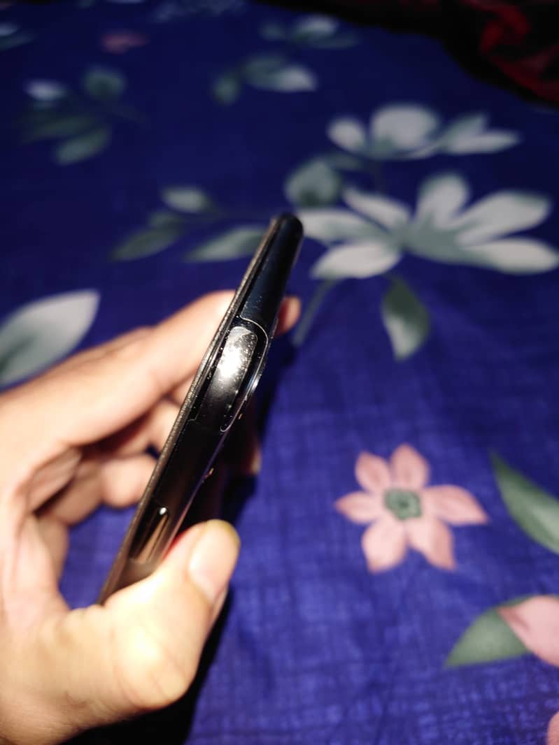 Apple iPhone 11 Pro Max 0