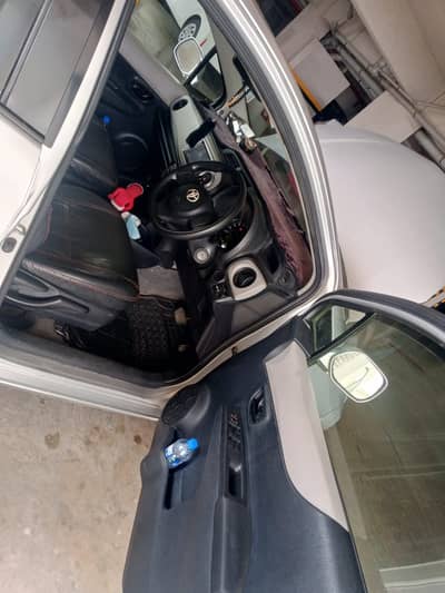 Toyota Vitz 2011
