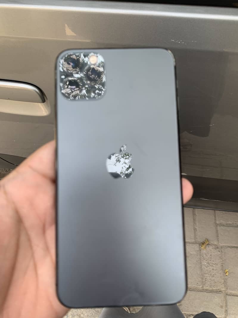 Apple iPhone 11 Pro Max 2