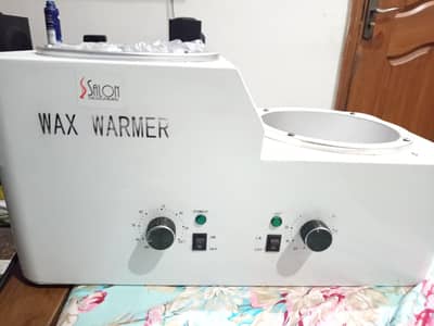 Wax warmer