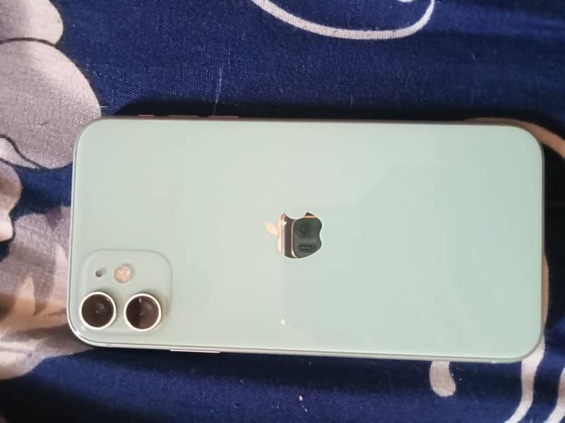 Apple iPhone 11 0