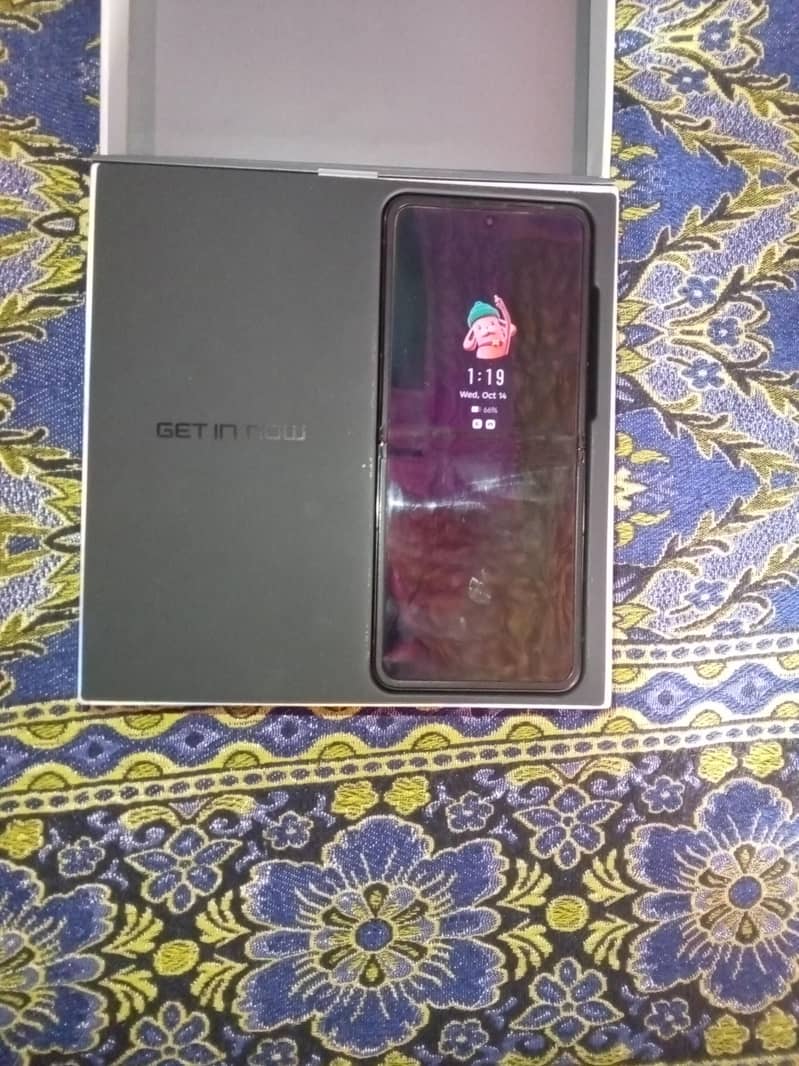 Infinix Zero Flip 0
