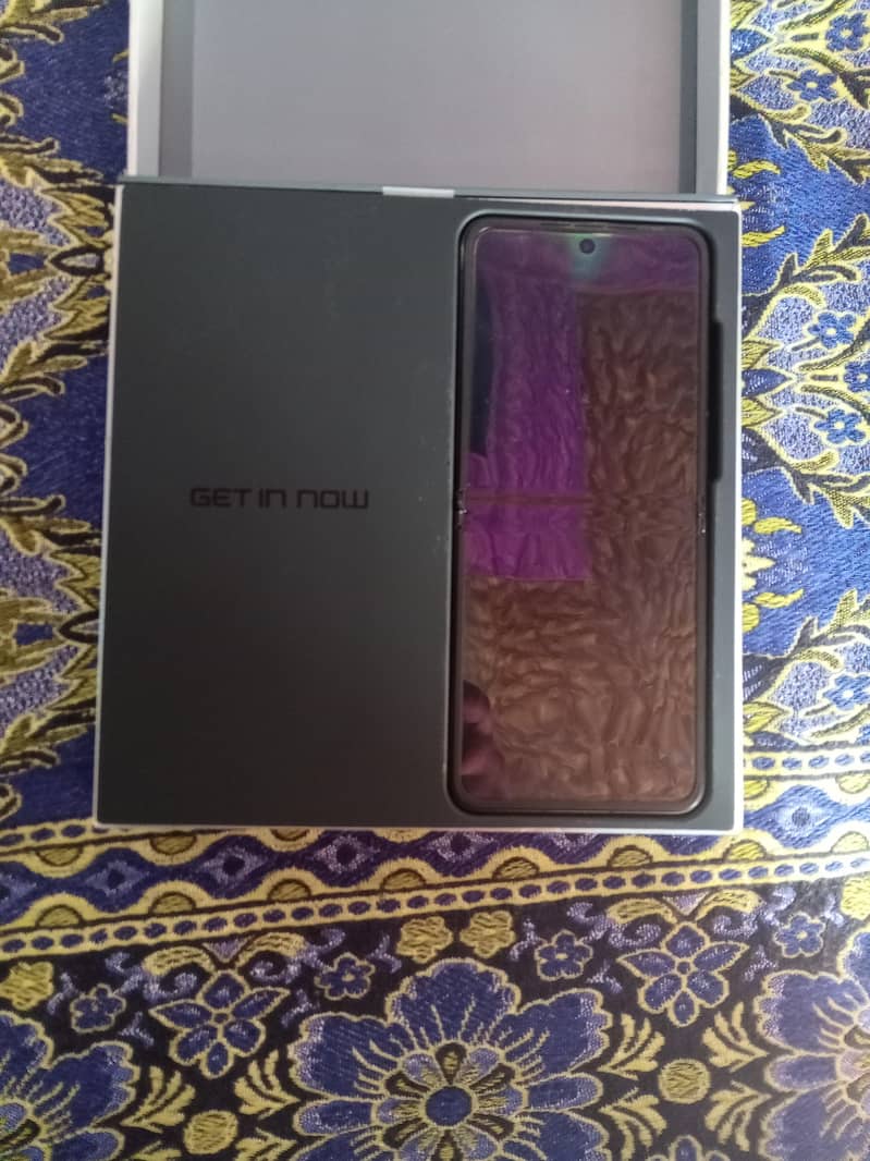 Infinix Zero Flip 1